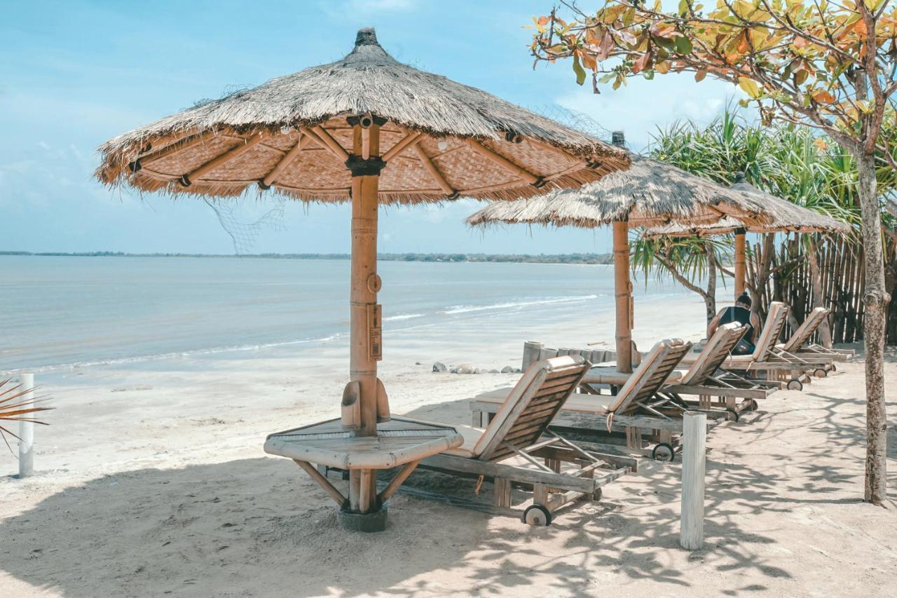 Coconut Lodge Resort Jepara Exterior photo